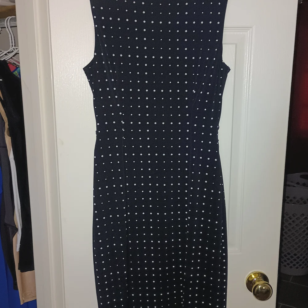 Ann Taylor Black Sleeveless Polka Dot Midi Dress - Picture 3 of 3